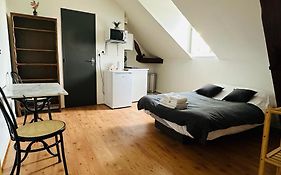 Studio 12 Proche Centre Ville avec Wifi Parking Troyes